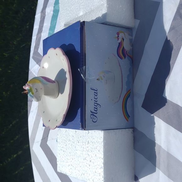 ๐ฆ ๐ ๐ Unicorn Ring Jewelry Plate - Picture 6 of 12